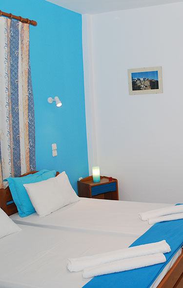 Εσωτερικό στα δίκλινα δωμάτια το Στενό, στις Καμάρες της Σίφνου